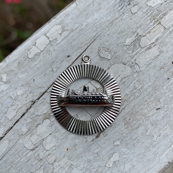 Vintage Sterling Cruise Ship Circle Disc Charm - Picture 11 of 16